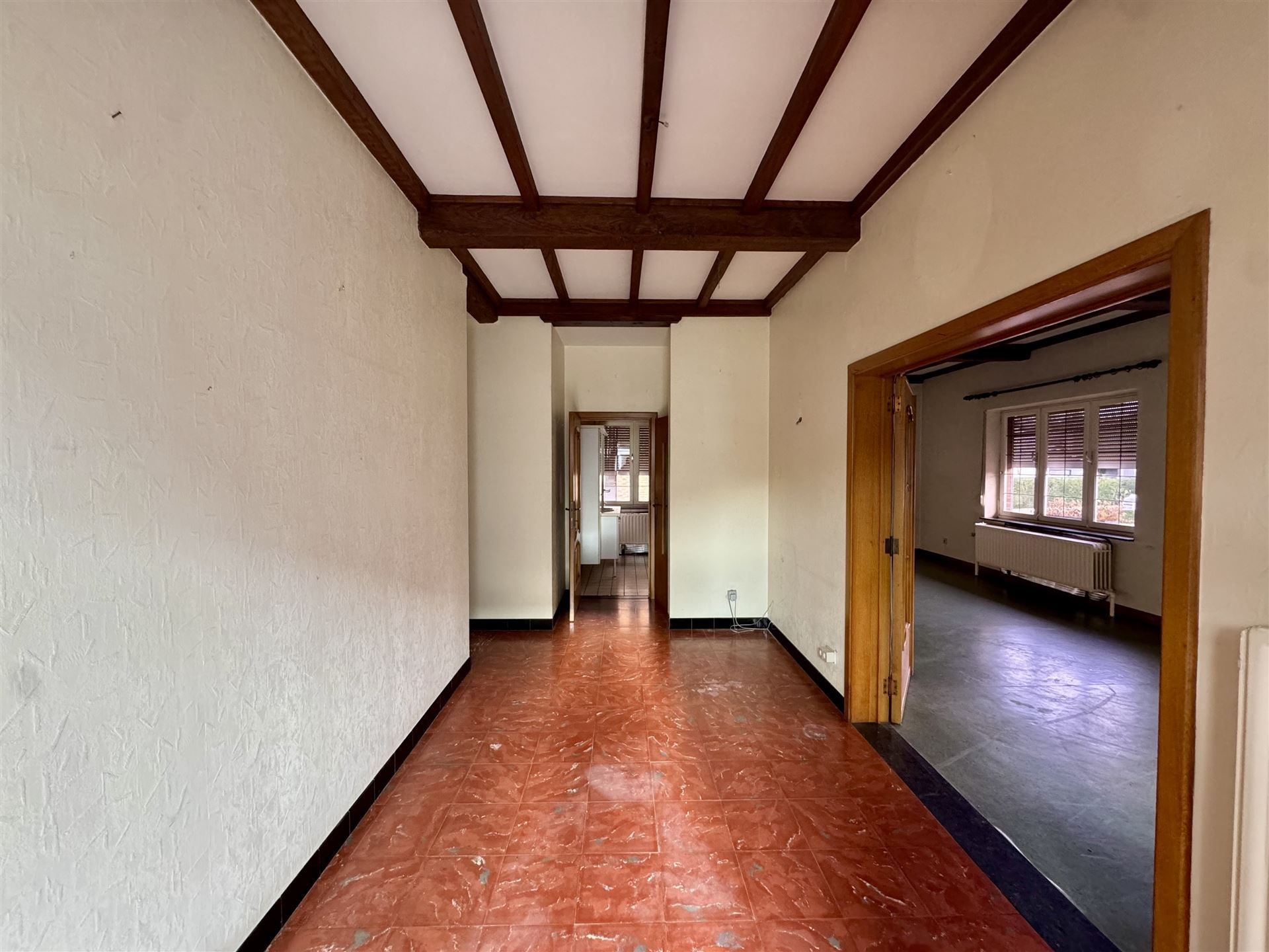 Te renoveren vrijstaande woning met 2 slaapkamers  foto 4