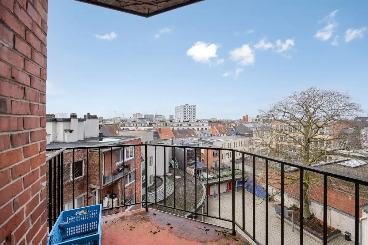 Instapklaar en energiezuinig éénslaapkamer appartement op de vijfde verdieping. foto 9