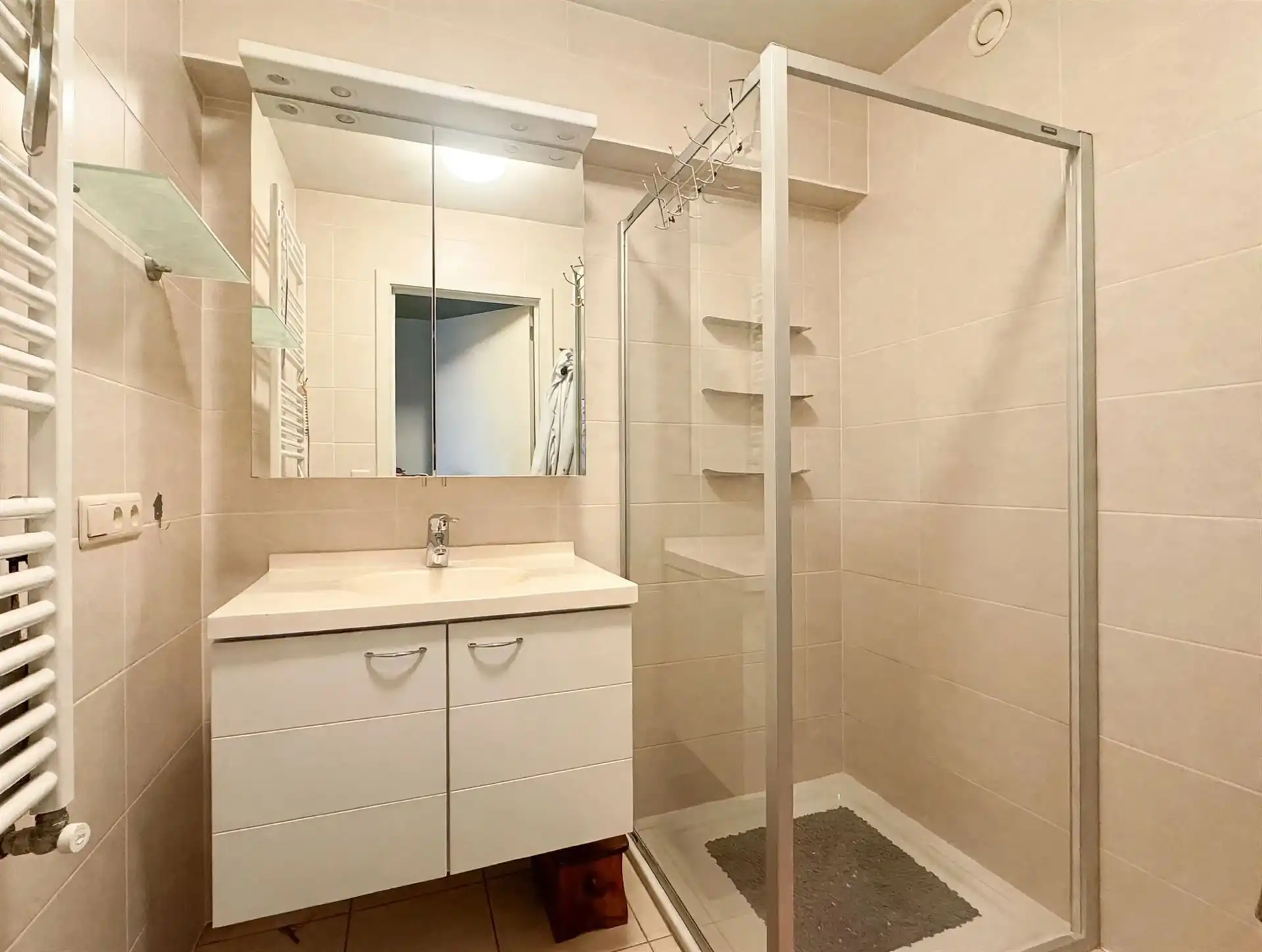 1-slaapkamerappartement met prachtig zeezicht op de zeedijk foto 8