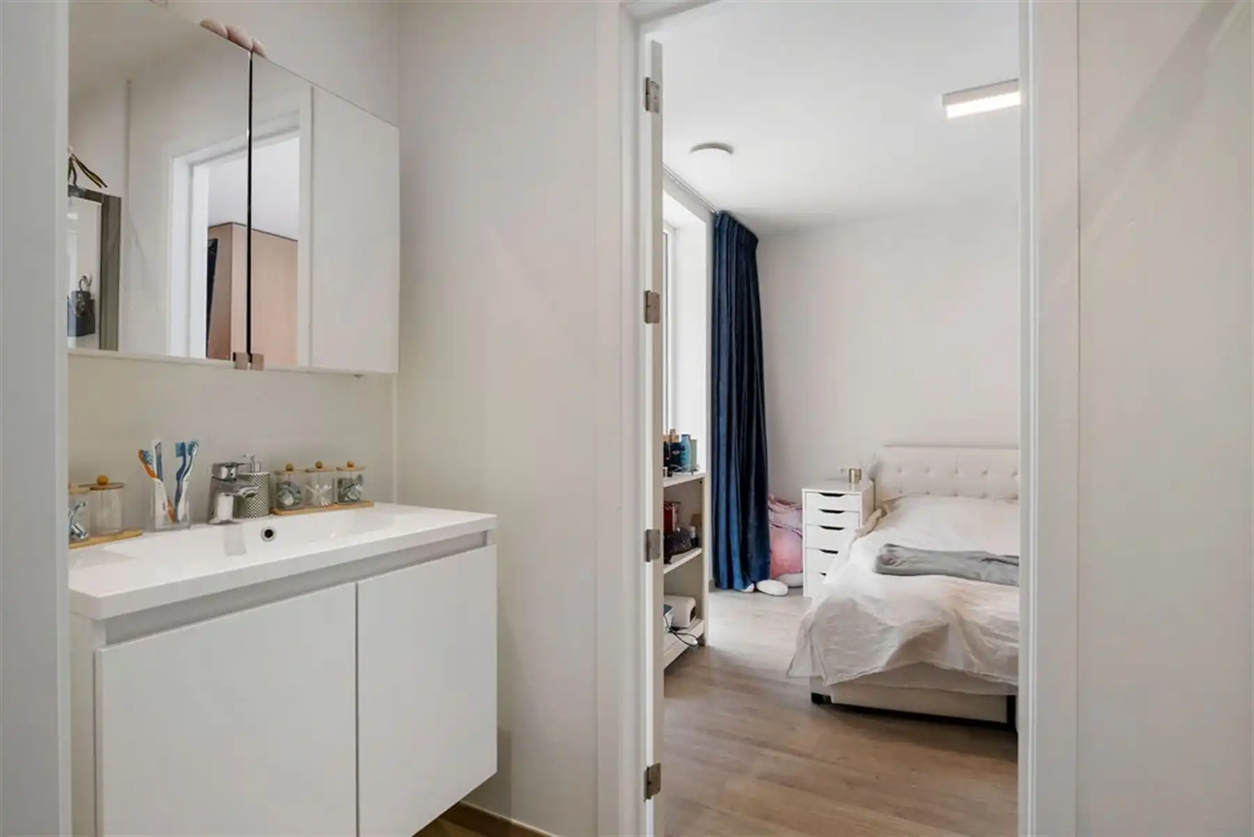 INSTAPKLAAR APPARTEMET MET DRIE SLAAPKAMERS foto 10