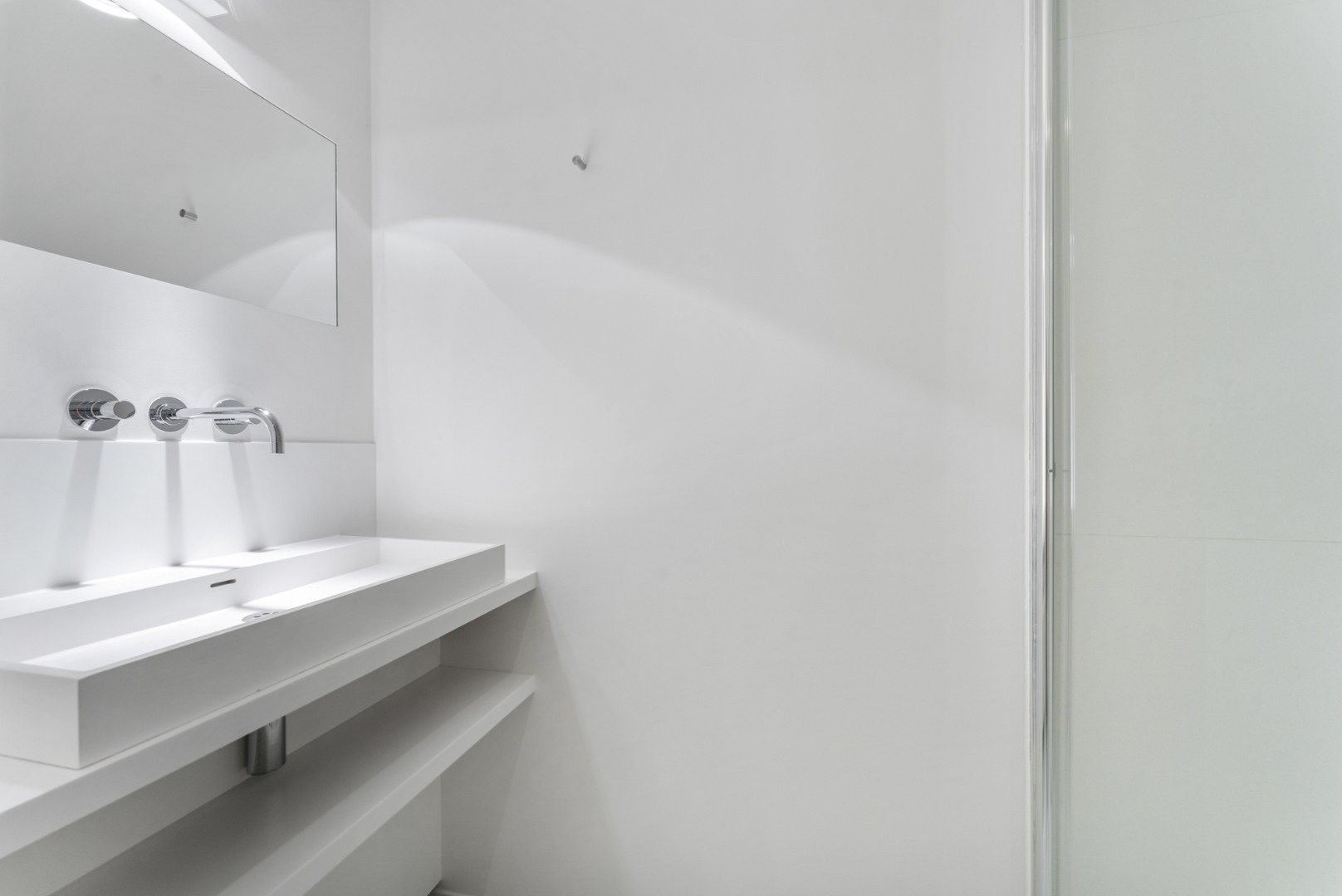 Stijlvol gerenoveerd hoekappartement met loftgevoel, ideaal gelegen aan de Dumortierlaan nabij de Zeedijk foto 12