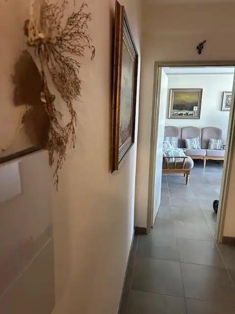 Ruim appartement met prachtig zicht op het marktplein in hartje Neerpelt! foto 2