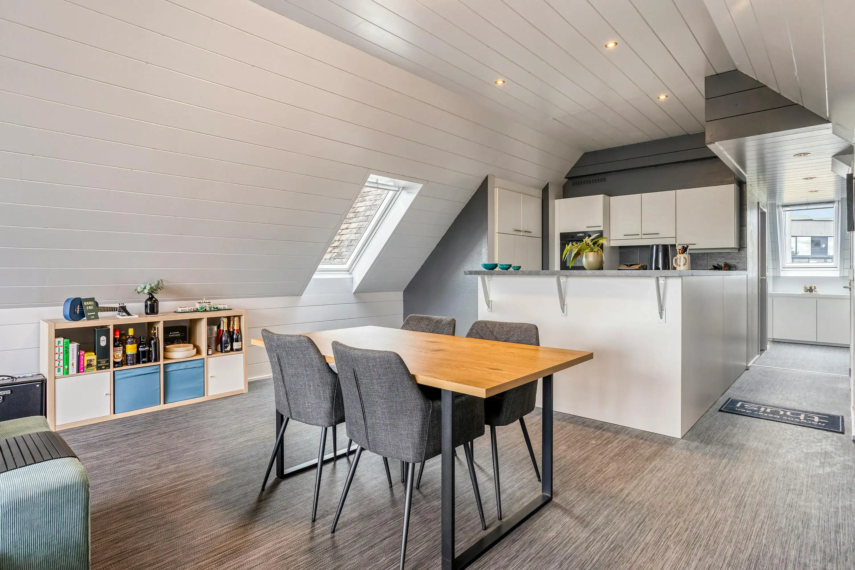 Appartement (120m²) met 2 slaapkamers in centrum Veurne. foto 5