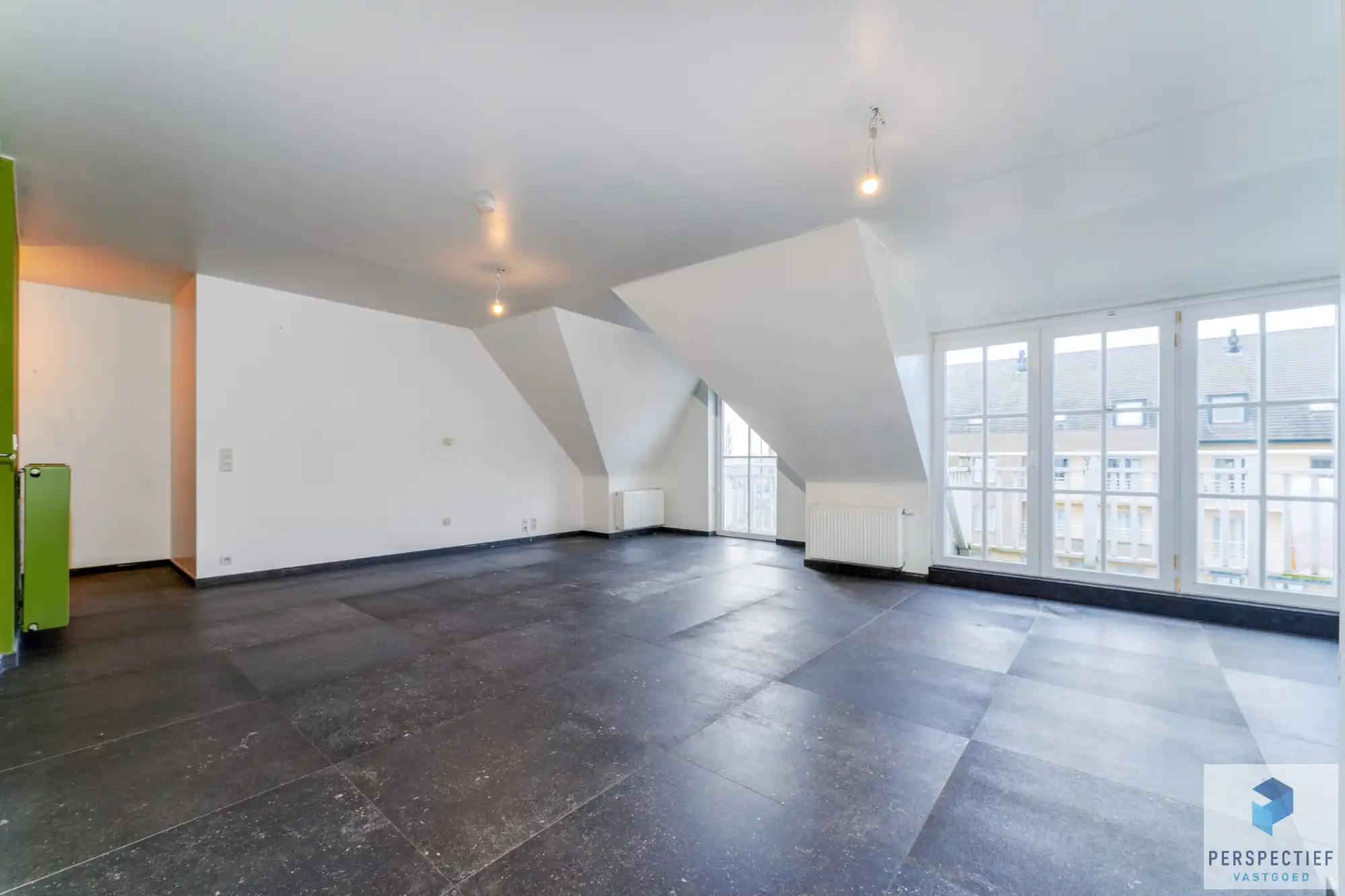 Ruim en modern woonappartement (bouwjaar 2020) met 2 slaapkamers en terras. foto 5