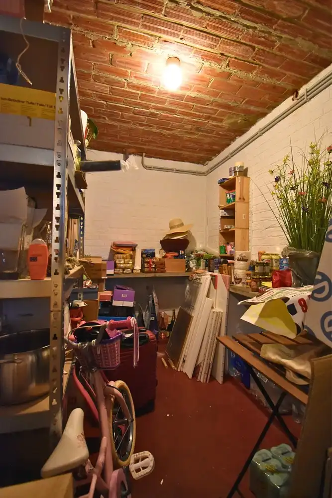 ruime bel-étagewoning met 3 slaapkamers, garage en tuin in het centrum van Sint-Pieters-Leeuw foto 16