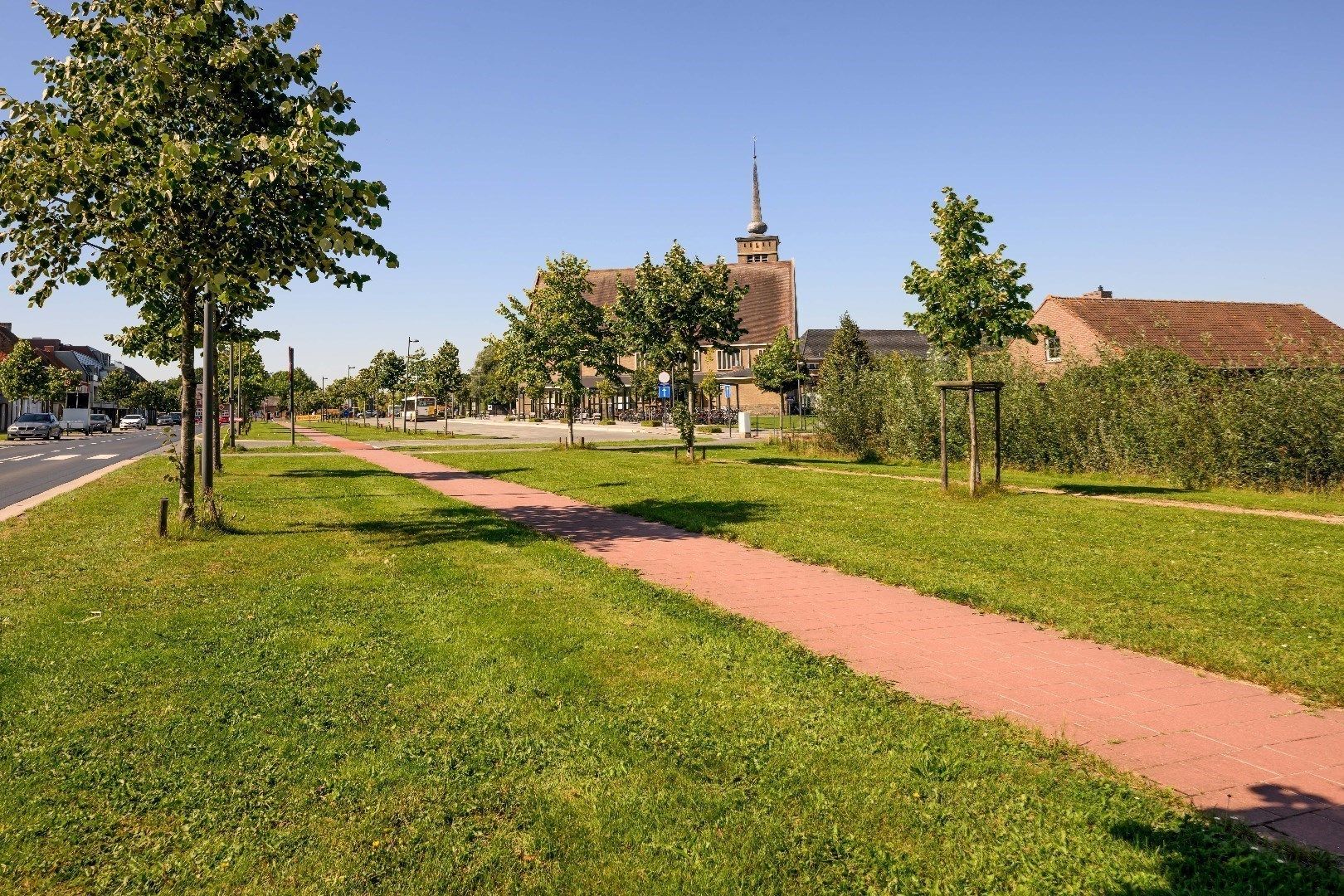 LUXUEUZE PENTHOUSE (BJ 2019) MET GUNSTIGE LIGGING foto 26