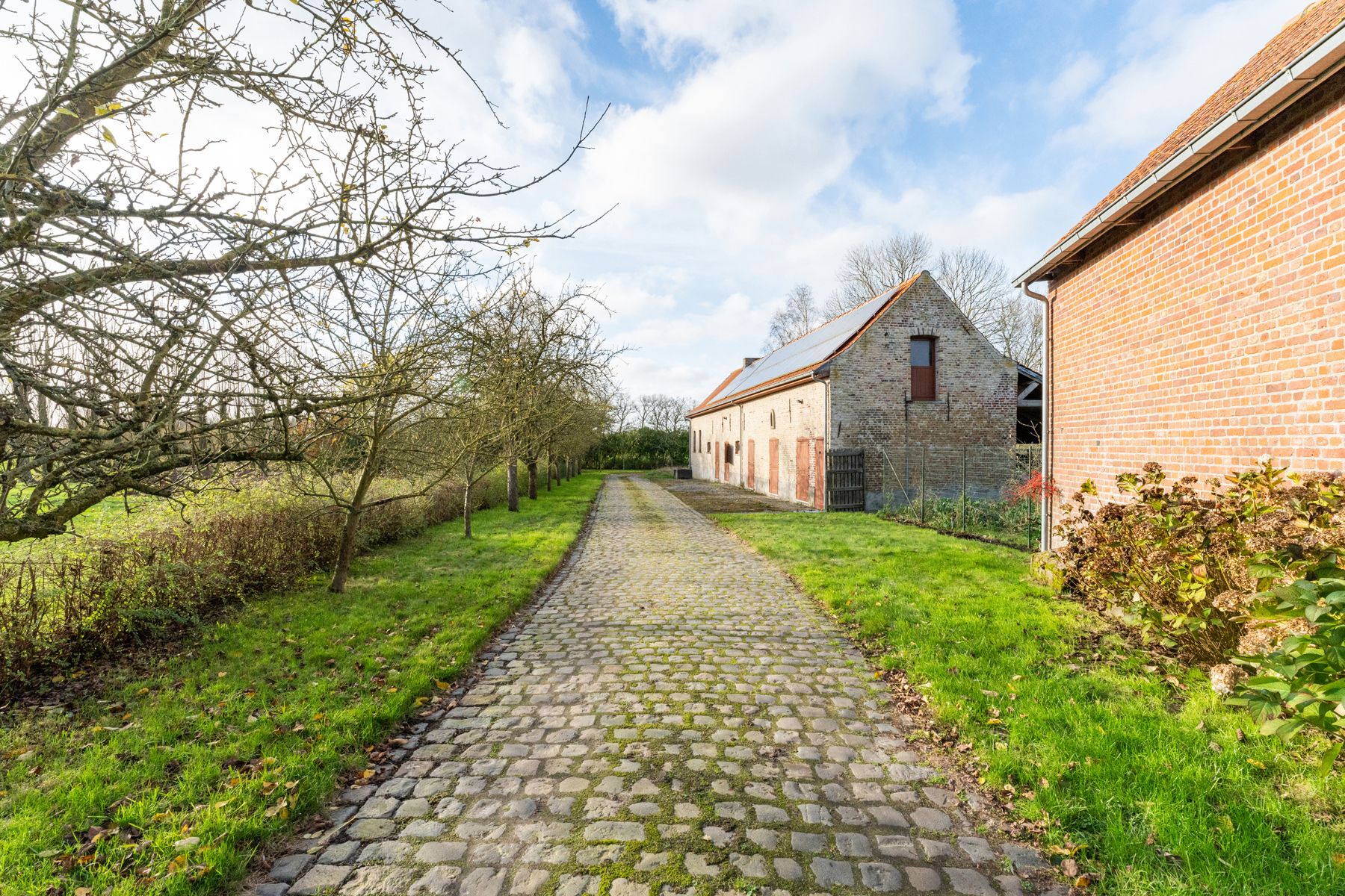 Prachtig gelegen landhuis op 4ha foto 35
