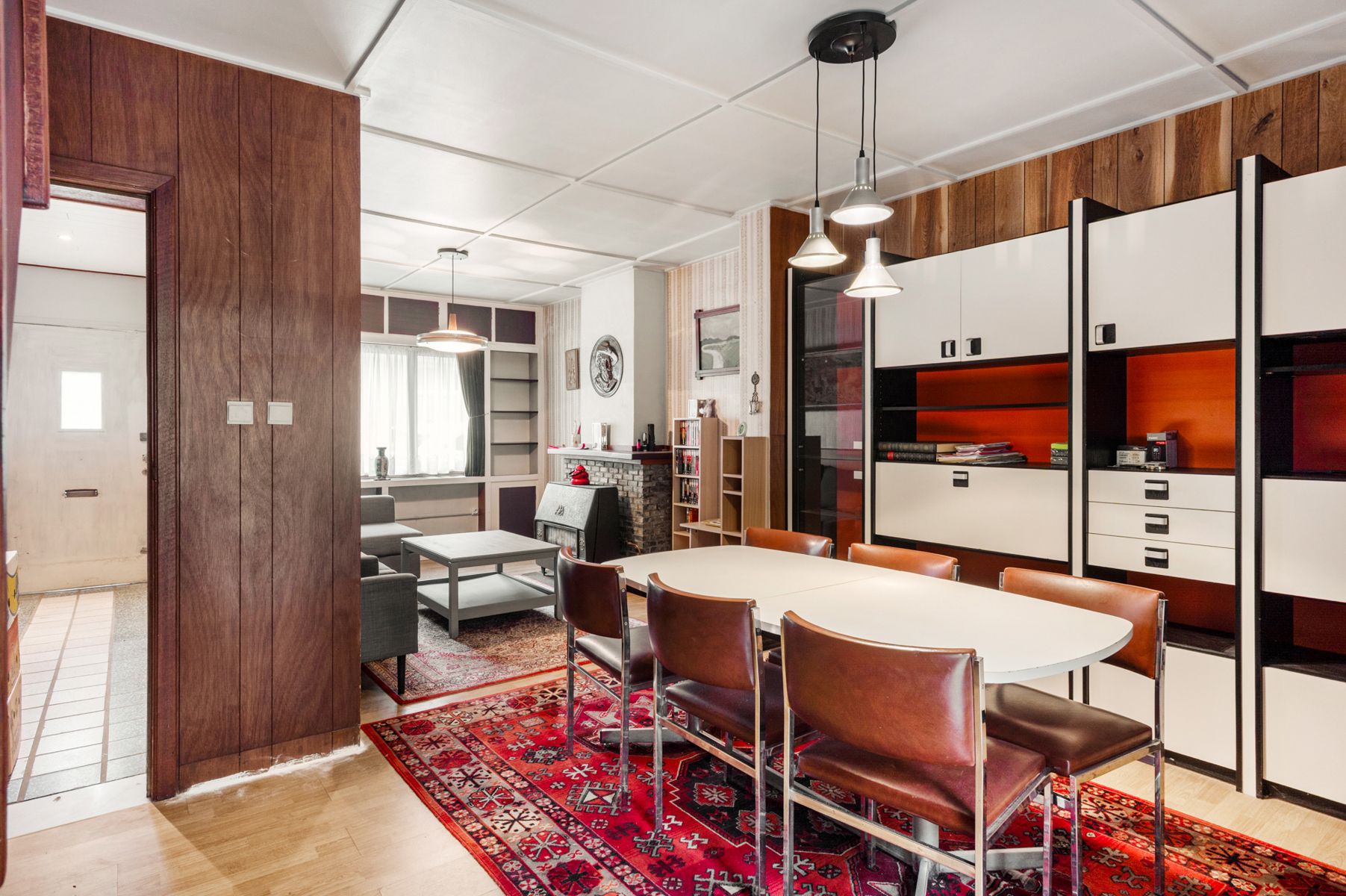 Verrassend ruime woning met koer foto 11