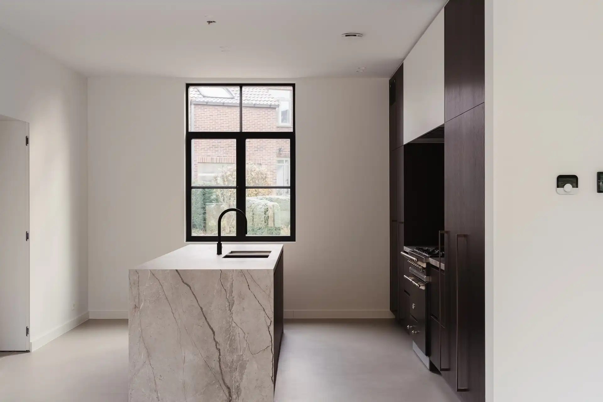 Wonen in luxe en rust in het centrum van Brussegem foto 3