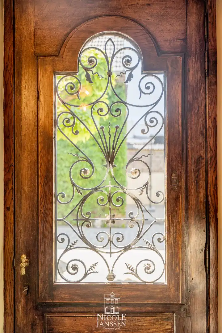 Gerenoveerde vierkantshoeve foto 6