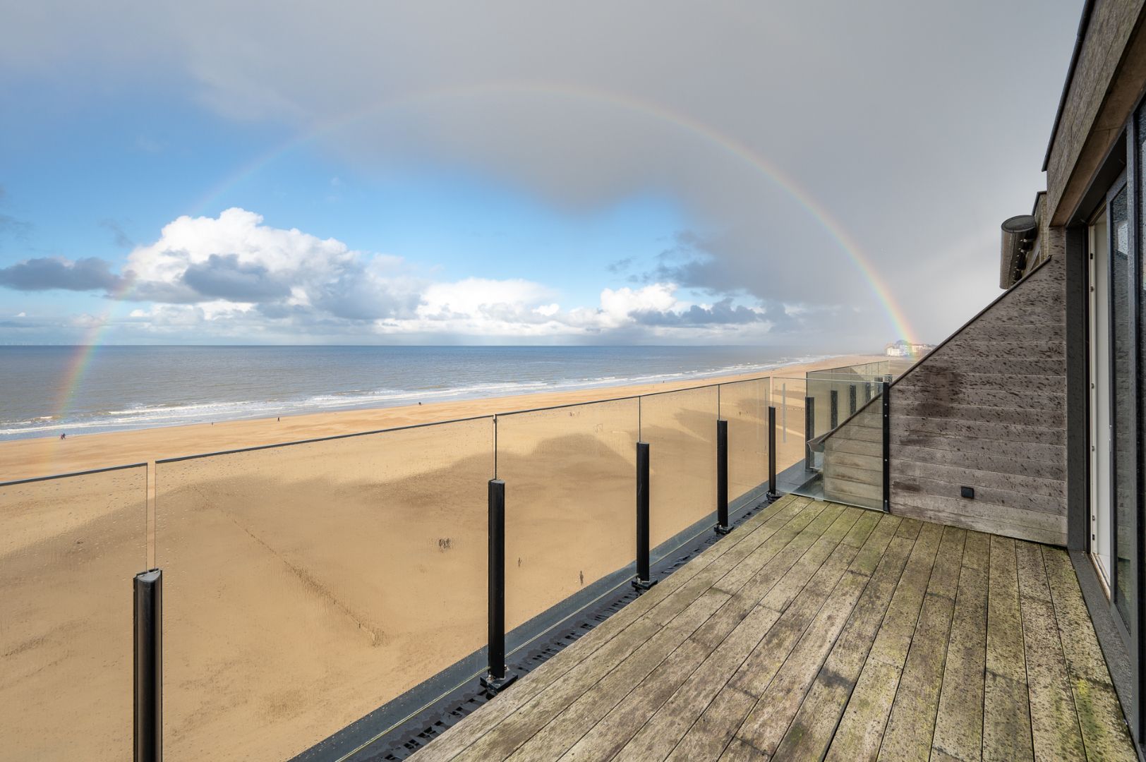 Luxueuze duplex penthouse met zeezicht en panoramisch zicht op de polders foto {{pictureIndex}}