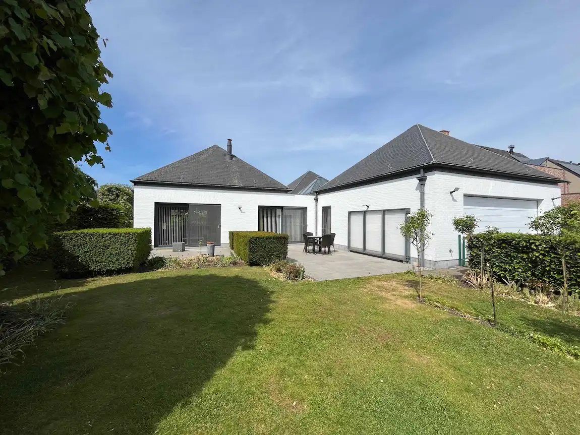 Charmante villa met kangoeroewoning of home office foto 23