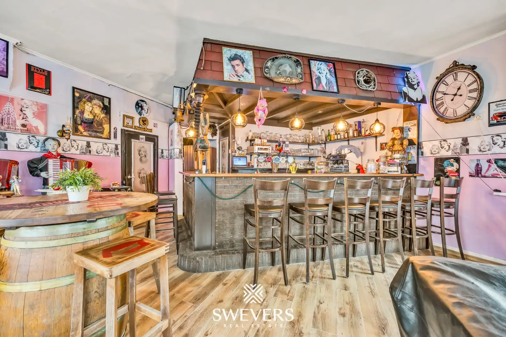 Voor investeerders of ondernemers: horecazaak met terras en feestzaal in van Mol foto 7