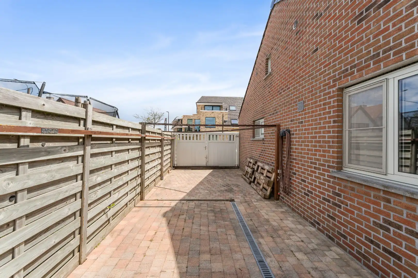 Instapklare gelijkvloerse villa te koop in hartje Vosseslag - De Haan! foto 16