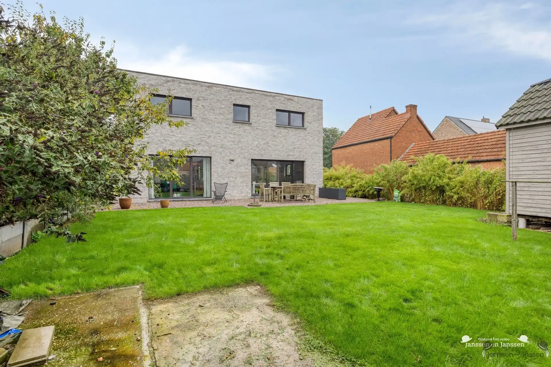 Huis foto 24