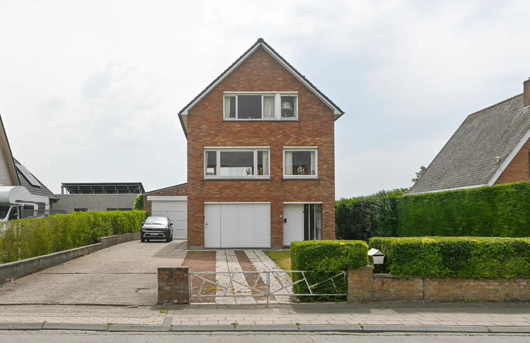 Hoofdfoto van de publicatie: Prachtig gelegen open bebouwing vlakbij Stene-Dorp Oostende.