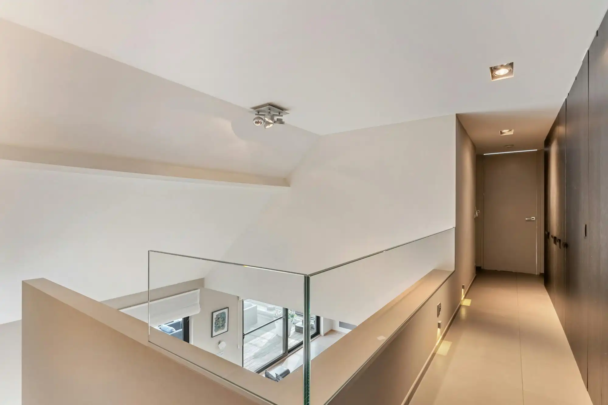 Exclusief duplexappartement met zonneterras en tuin op toplocatie in Genk foto 11