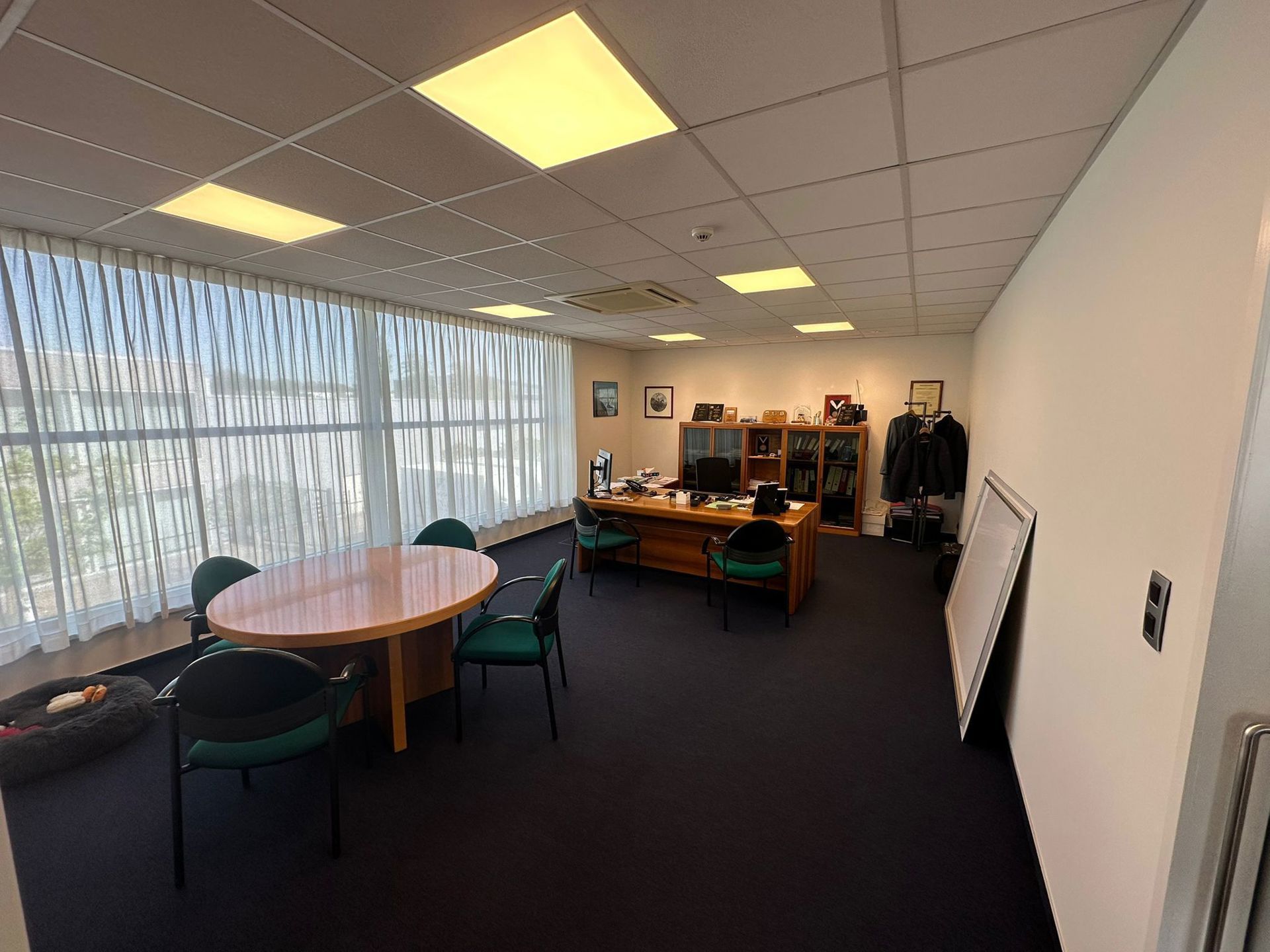 TE HUUR Bedrijfsgebouw te Wilrijk foto 7