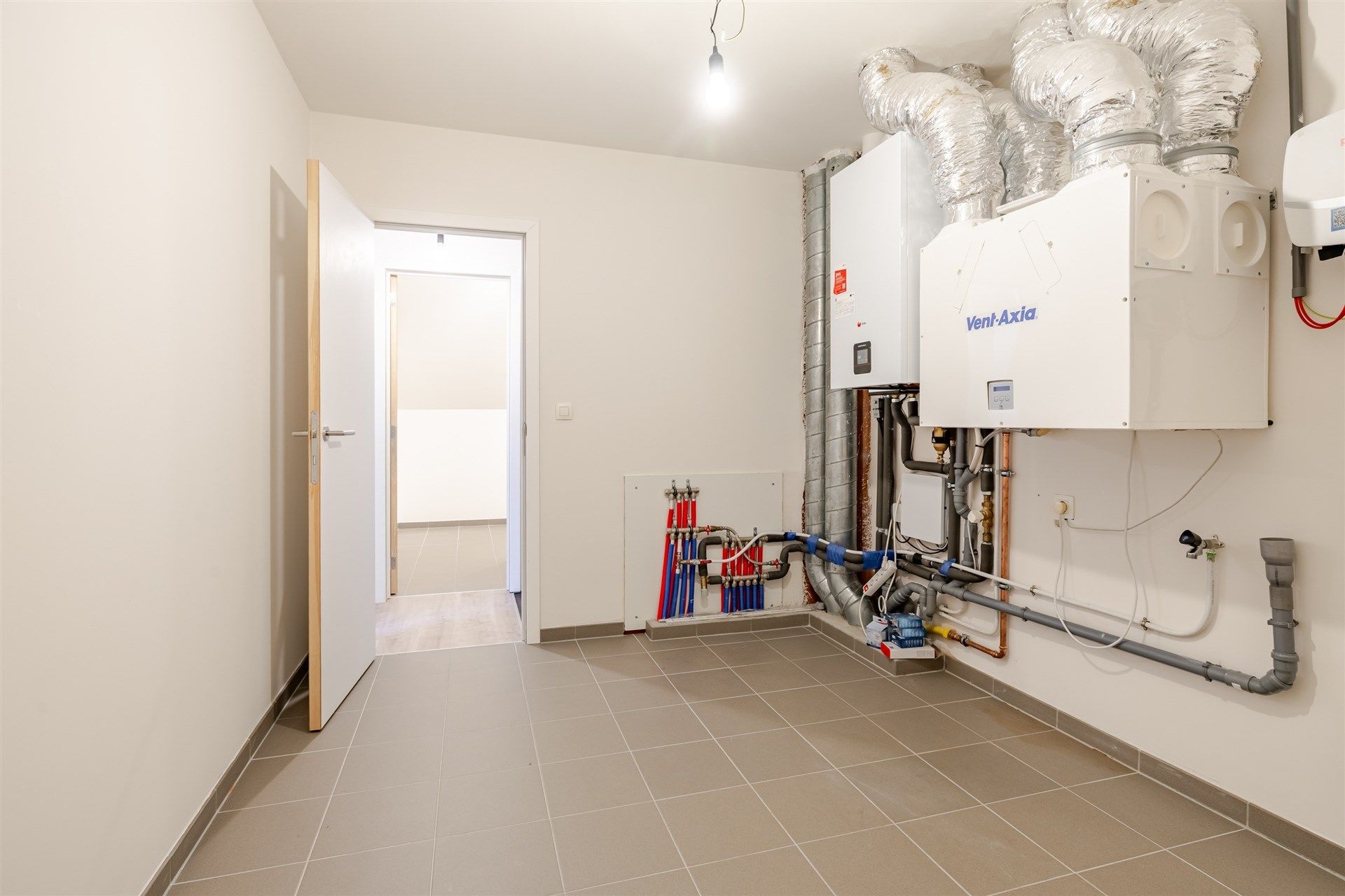 Uitzonderlijk mooie ééngezinswoning met tuin (bouwjaar 2023) foto 27