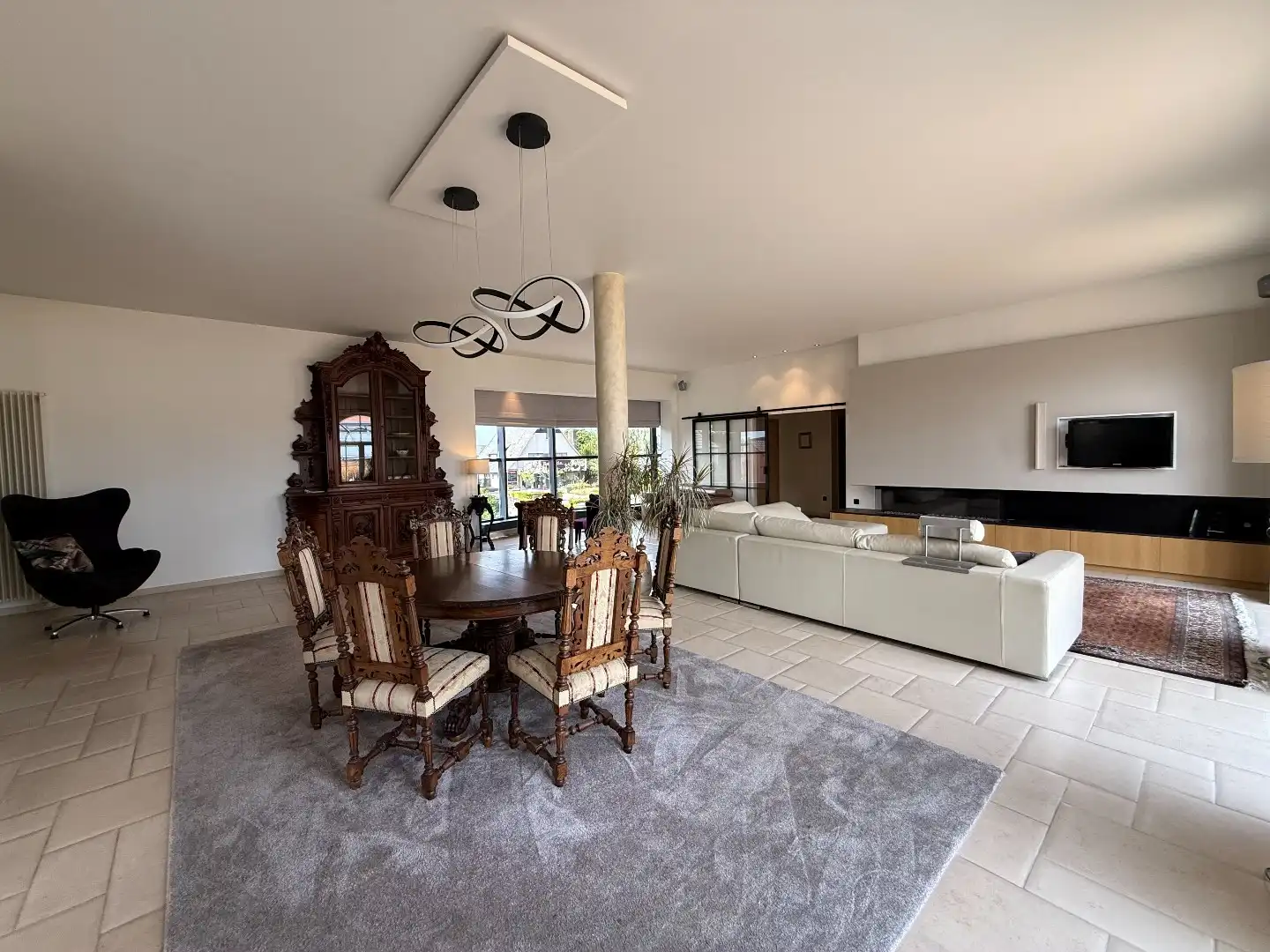 Riant en bemeubeld appartement met 5 slpks en daktuin in Balen-centrum ! foto 5