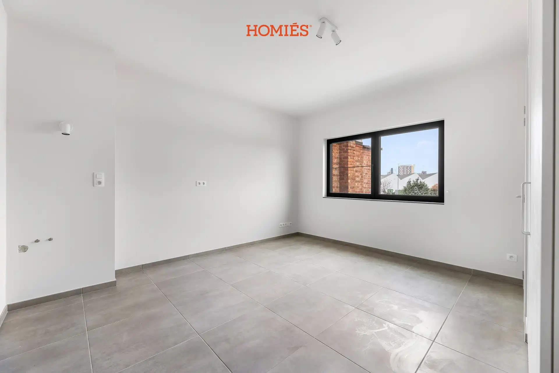 Gerenoveerd app met 2 slpks en autostaanplaats foto 16