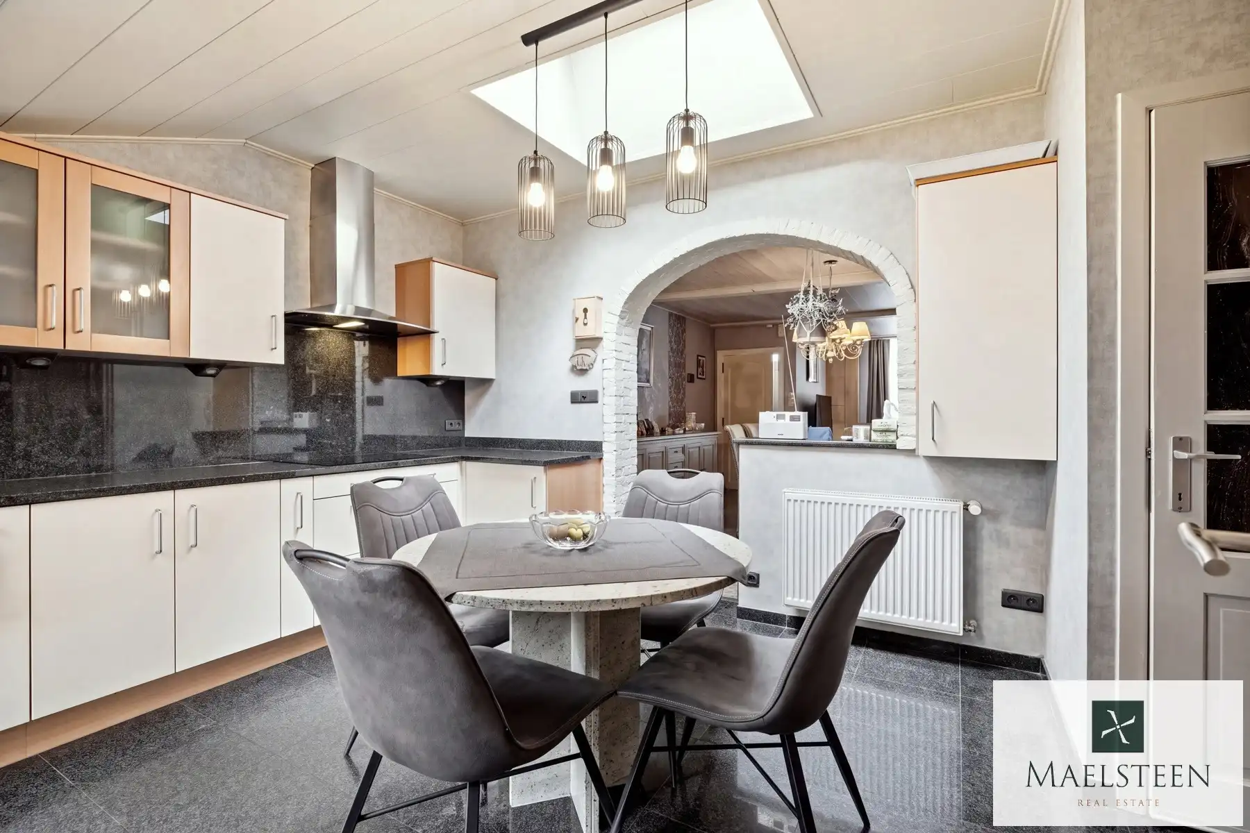 Instapklaar huis met 3 slaapkamers in Sint-Michiels Brugge foto 5