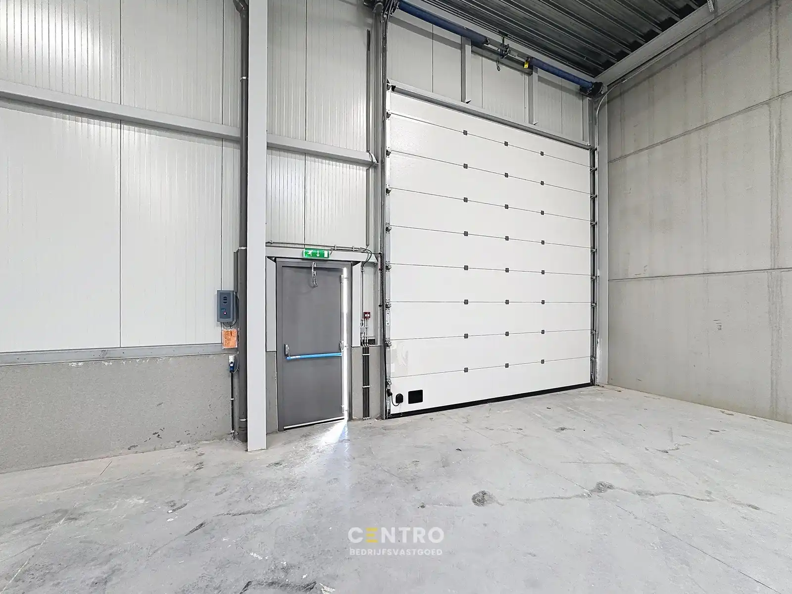 NB KMO-UNIT (359,8m²) te koop met 2 private parkeerplaatsen voor de deur, elektrische sectionaalpoort en sanitair blok op industriezone "Herdersbrug" te 8000 Brugge foto 10