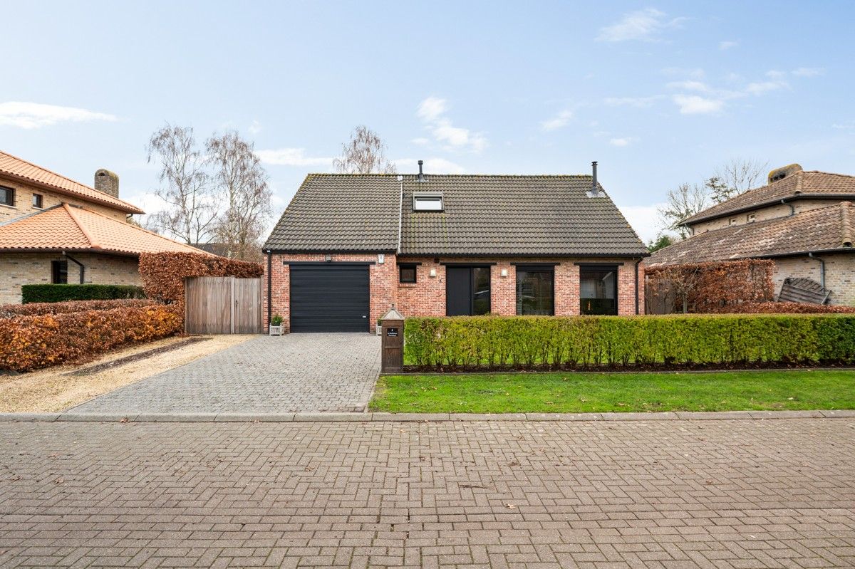 Er zijn zo van die woningen die je niet alleen ziet... maar ook voelt! foto {{pictureIndex}}