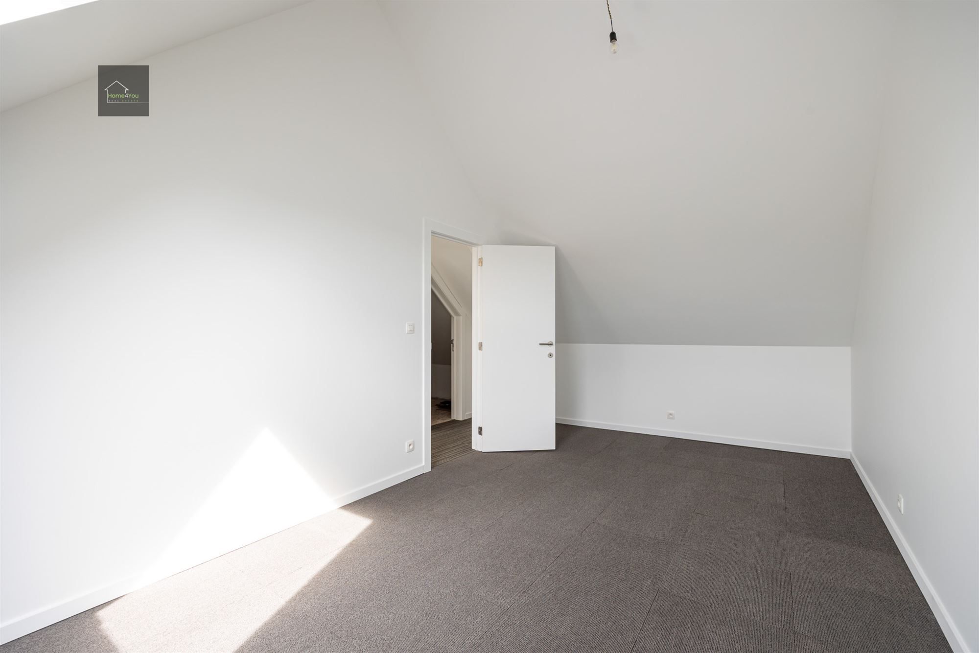 Handelshuis met duplex en 2 aparte tuinen foto 23