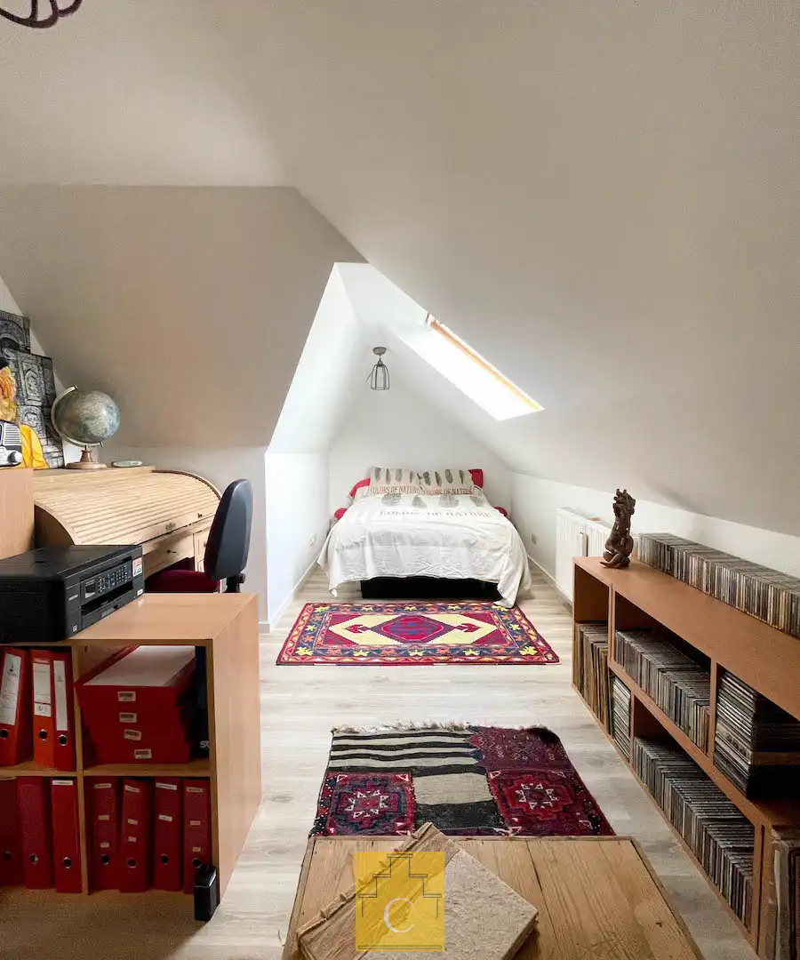 knap dakappartement in 19e eeuws herenhuis met zonnig terras en adembenemende uitzichten foto 26