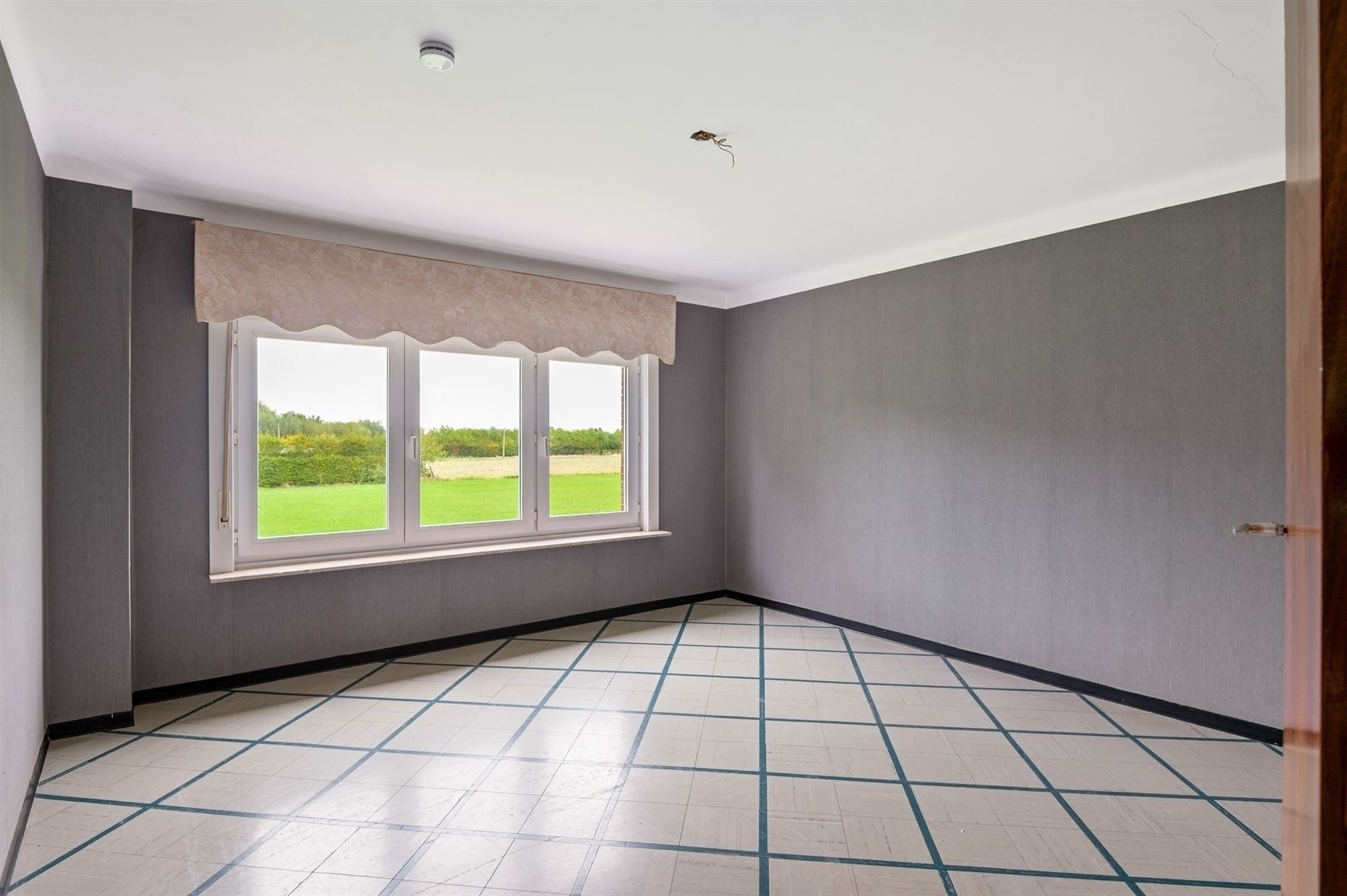 Te renoveren woning met 5 slpks te Koningshooikt foto 14