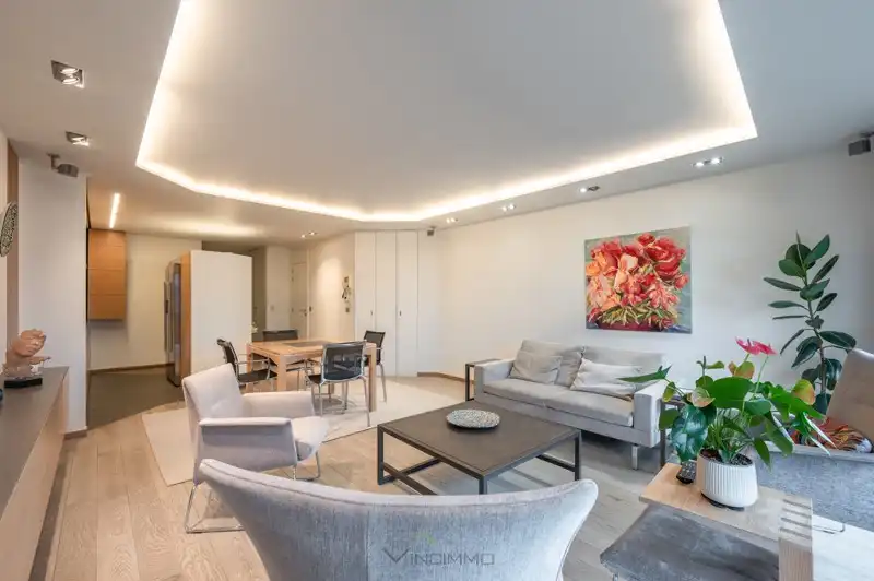 Te koop – Ruim 1-slaapkamer appartement in Duinbergen, op 100 m van de zeedijk foto {{pictureIndex}}