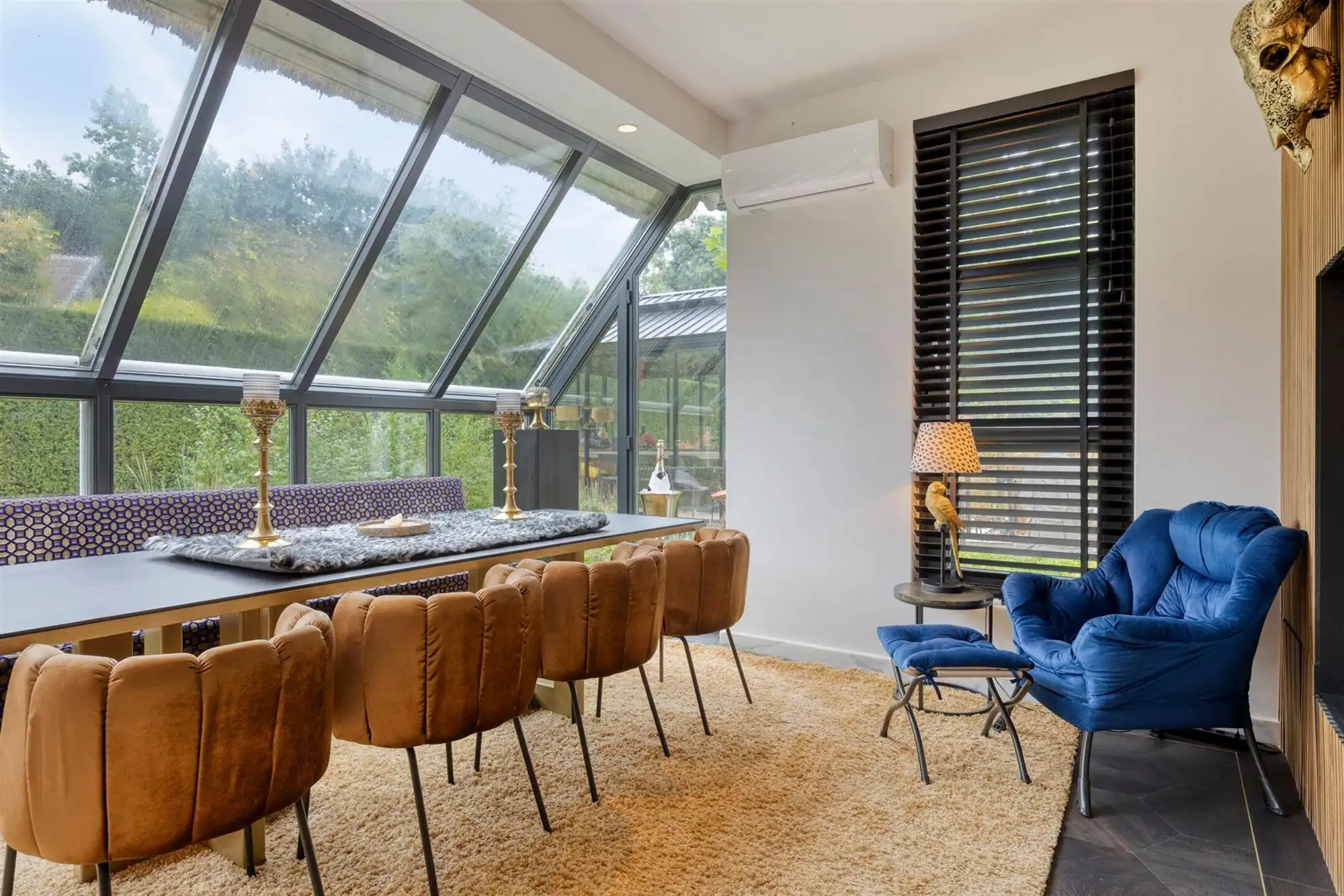 Knappe duo-villa op 8.843 m² in villawijk aan NL-grens. foto 15