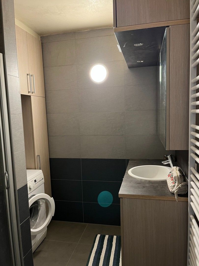 Stijlvol en lichtrijk appartement met garage te huur in hartje Gent foto 9