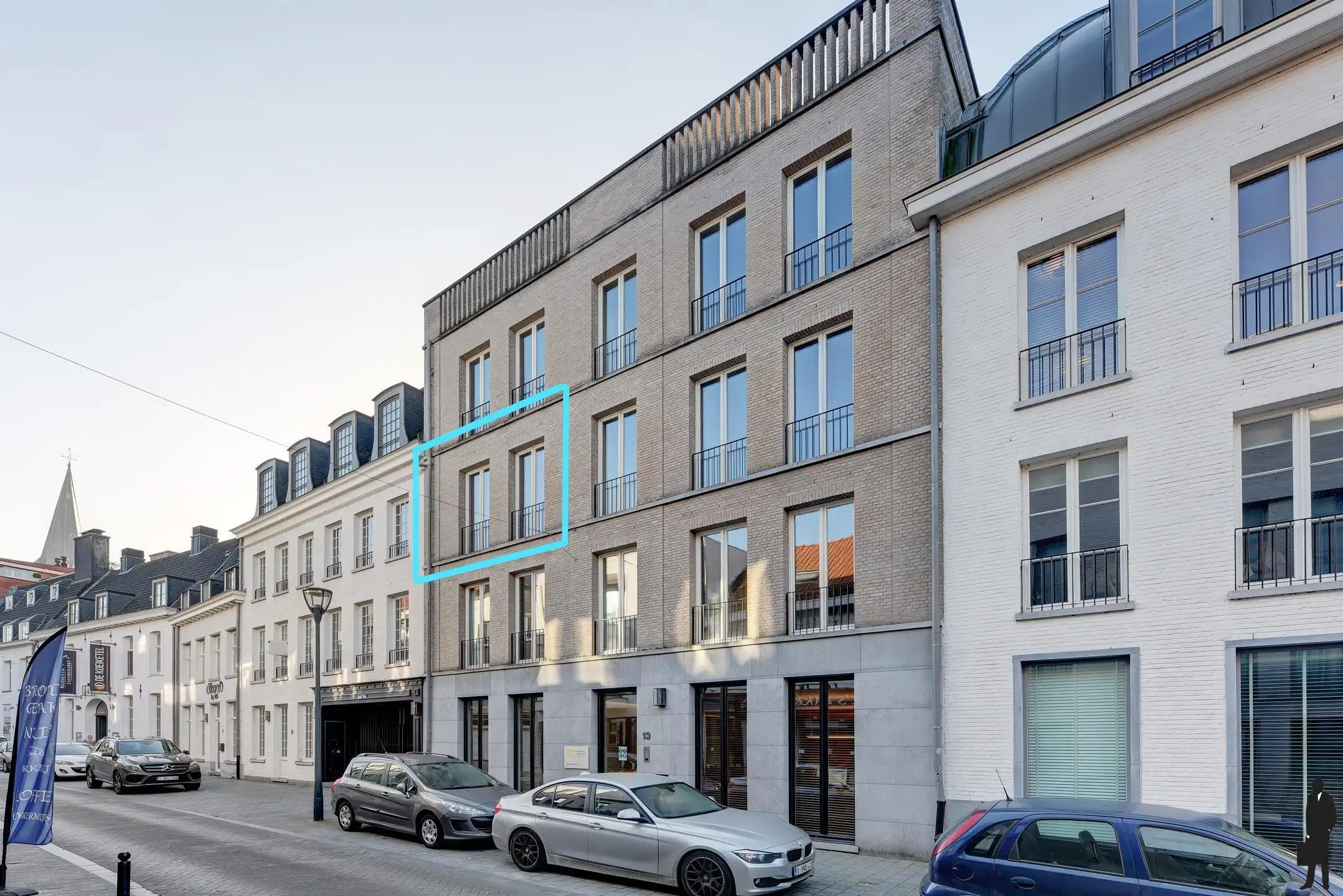 Serviceflat te koop foto {{pictureIndex}}