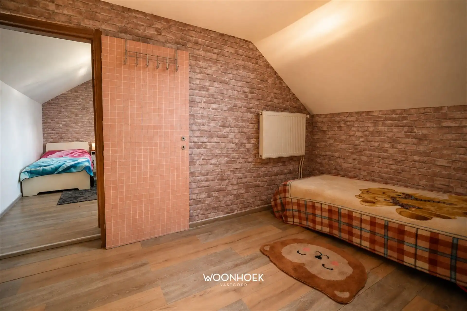 Verrassend ruime woning met 4 slaapkamers en 2 badkamers foto 20