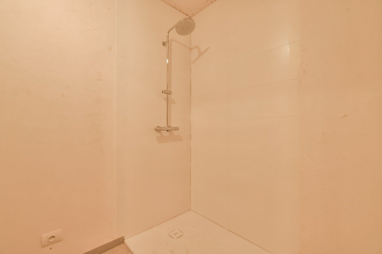 Gelijkvloerse appartement te huur in centrum Torhout! foto 7