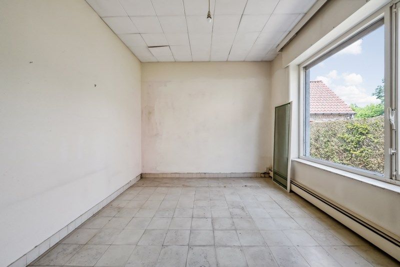 Ruime bungalow op 1.040 m² grond te Varsenare foto 9