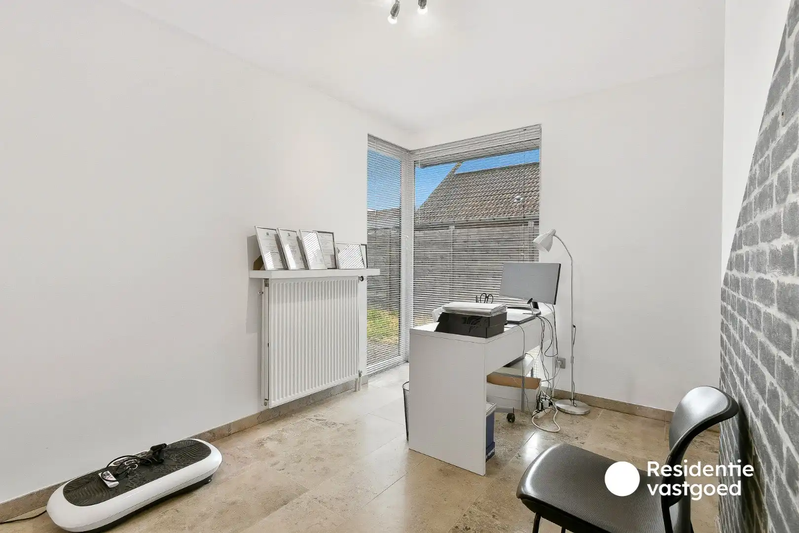 Rustig gelegen villa met verwarmd zwembad en ruime tuin foto 22