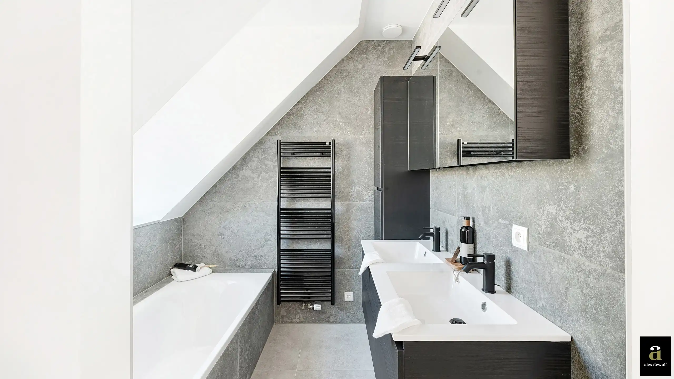 Luxueus nieuwbouw duplex-appartement, centraal gelegen tussen de Zeedijk en het Rubensplein. foto 22