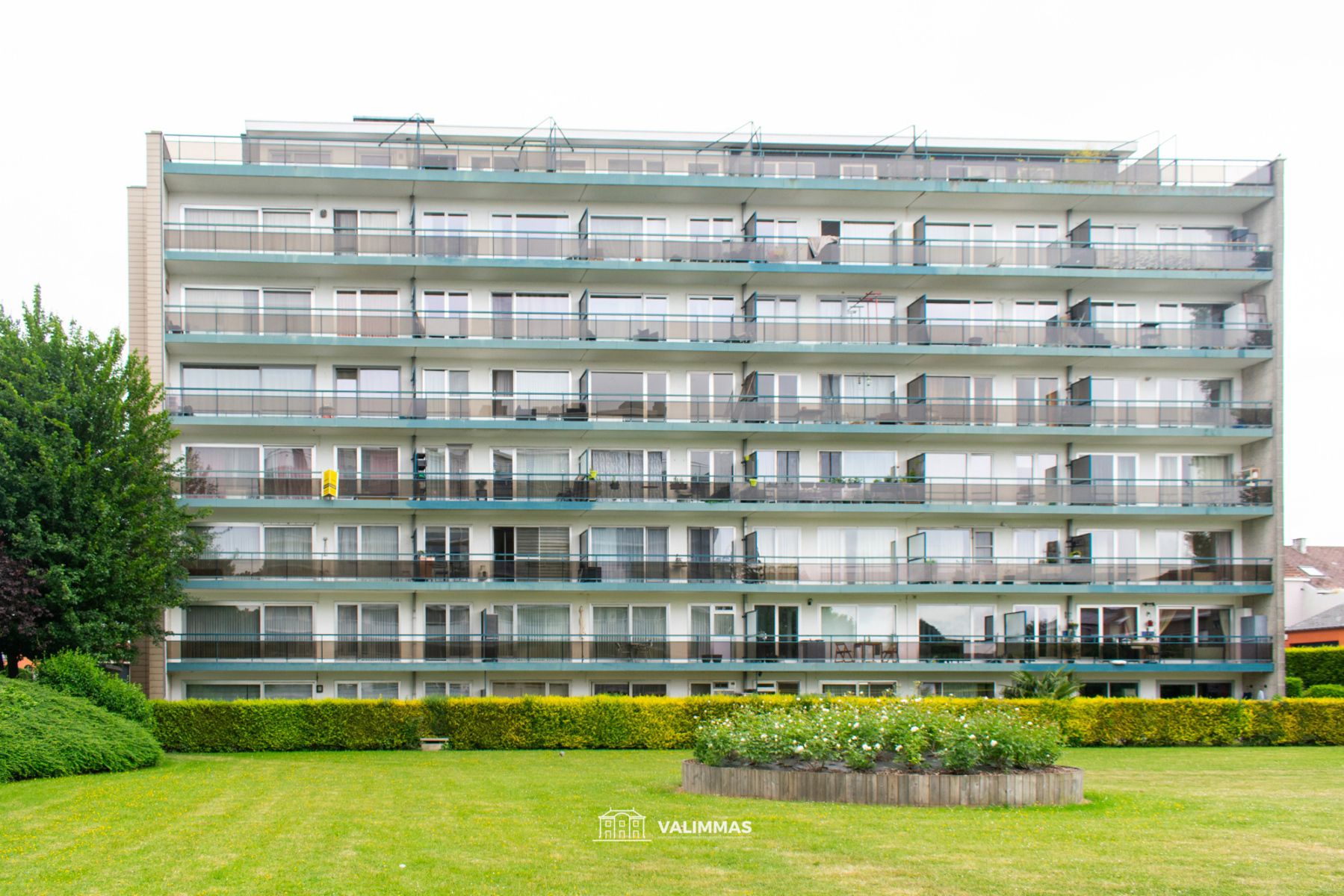Centrum: instapklaar en verzorgd appartement met 2 terrassen foto 3