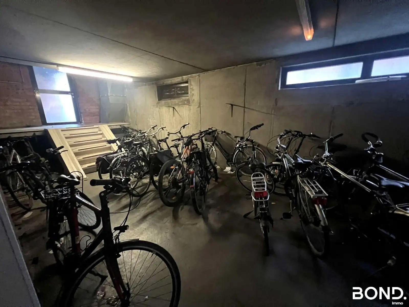 Uniek gelegen appartement met prachtig zicht op de Universiteitsbibliotheek foto 22