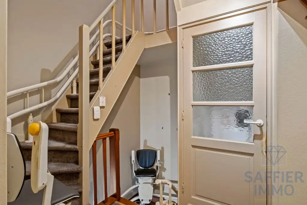 Unieke bel-etage woning in rustige buurt nabij het centrum van Izegem foto 27