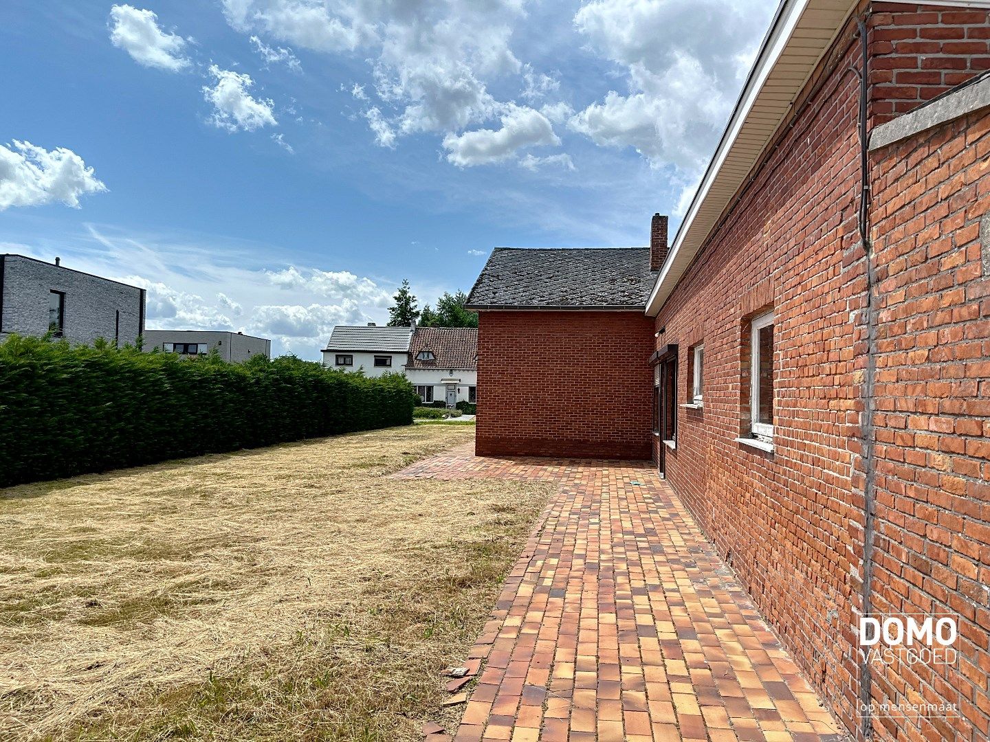 Te renoveren woning gelegen op een schitterende locatie  foto 3