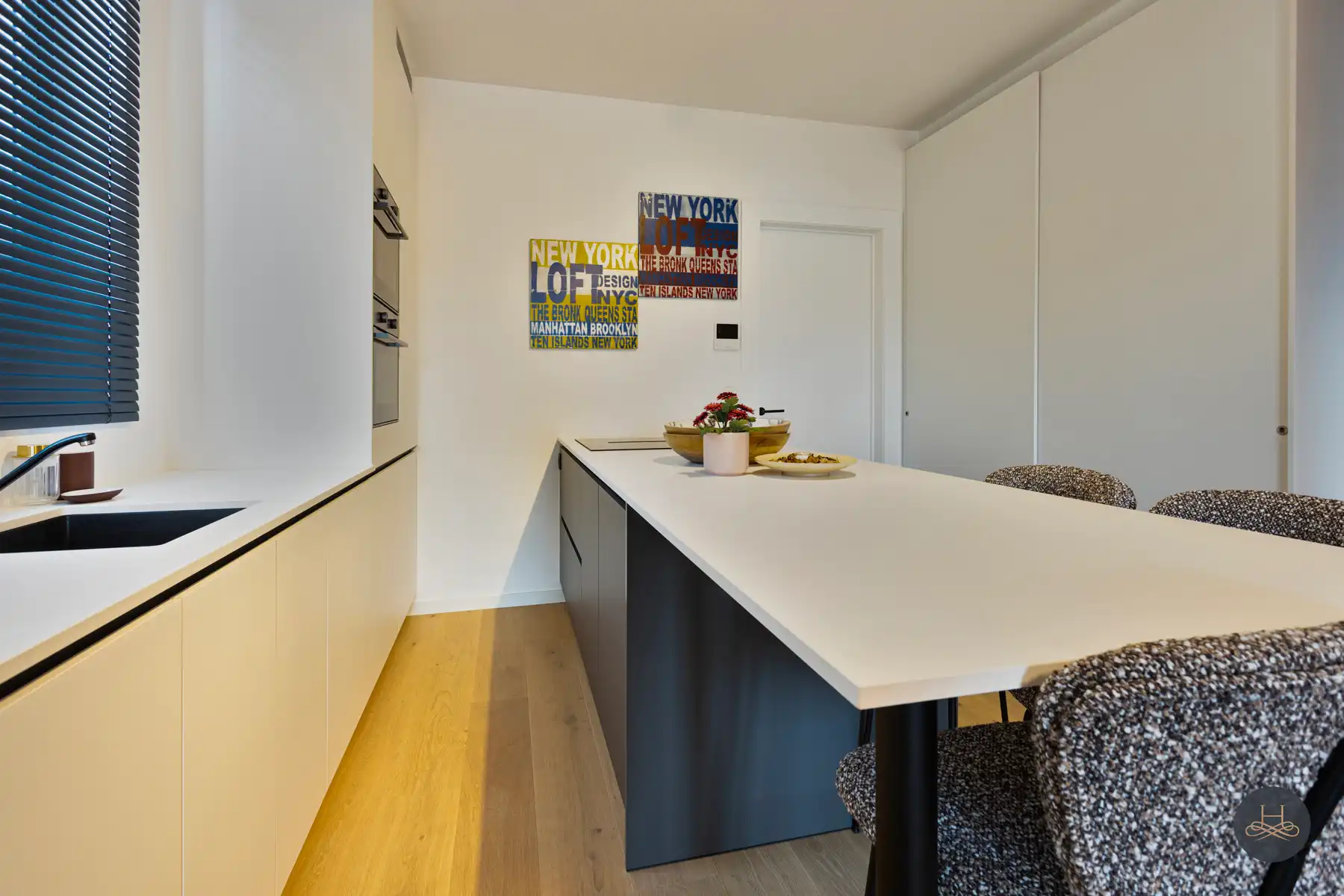 Prachtige trendy penthouse met terras foto 8