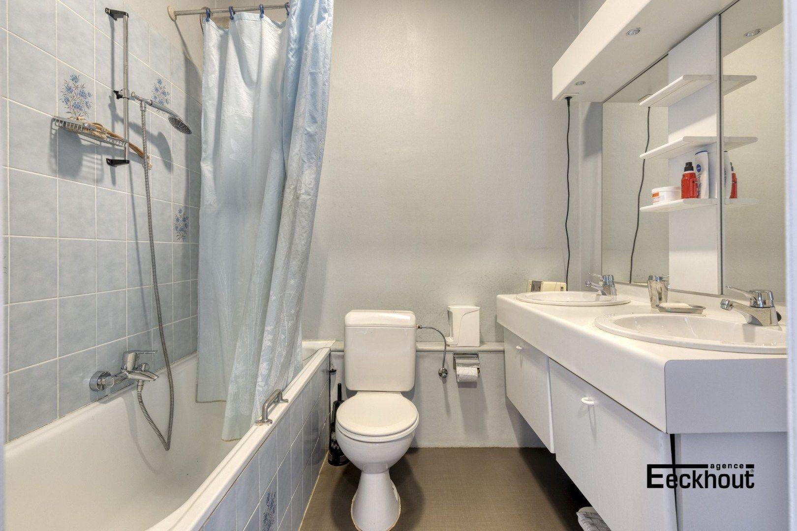 Ruime woning met 4 slaapkamers en achtertuin foto 12