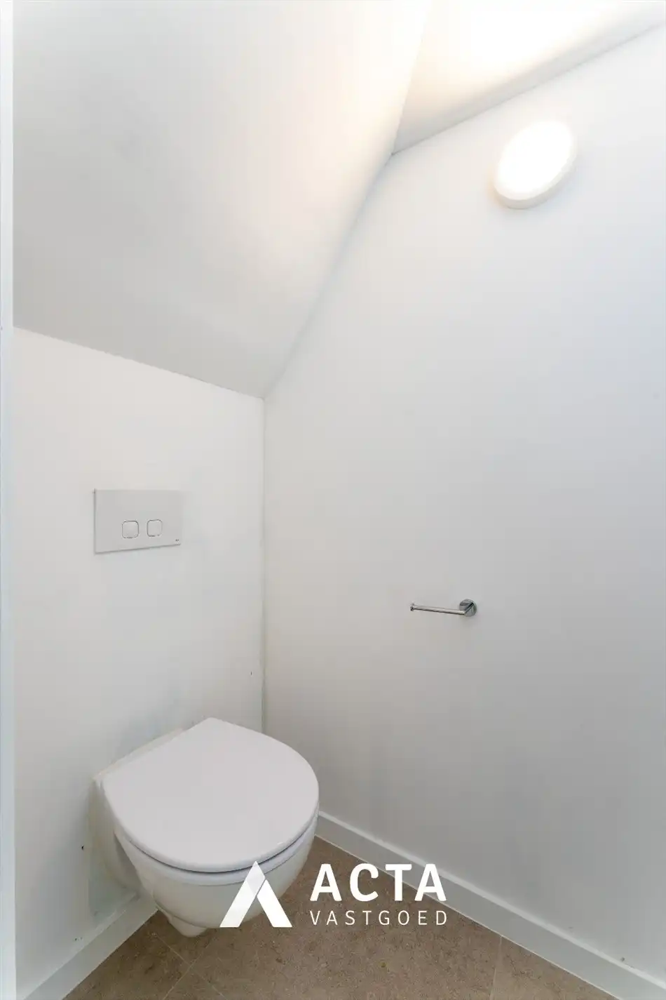 Recent gerenoveerd gelijkvloers appartement nabij centrum foto 9