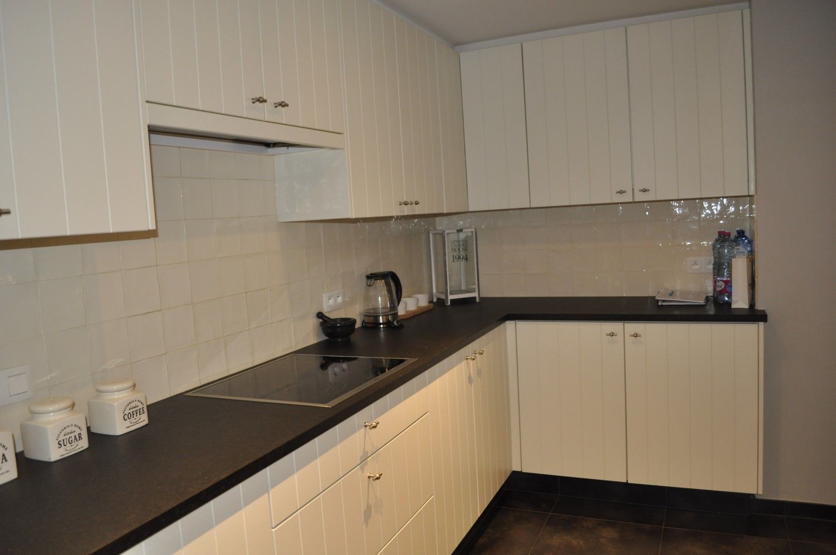 Heel ruim en smaakvol gemeubeld appartement met 3 slaapkamers en tuin foto 5