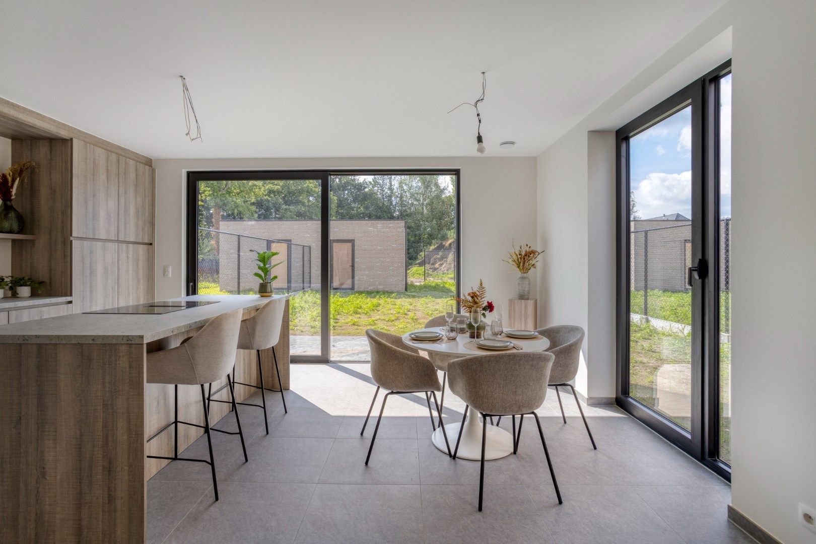 Instapklare nieuwbouw met 3 slpk en tuin foto 11