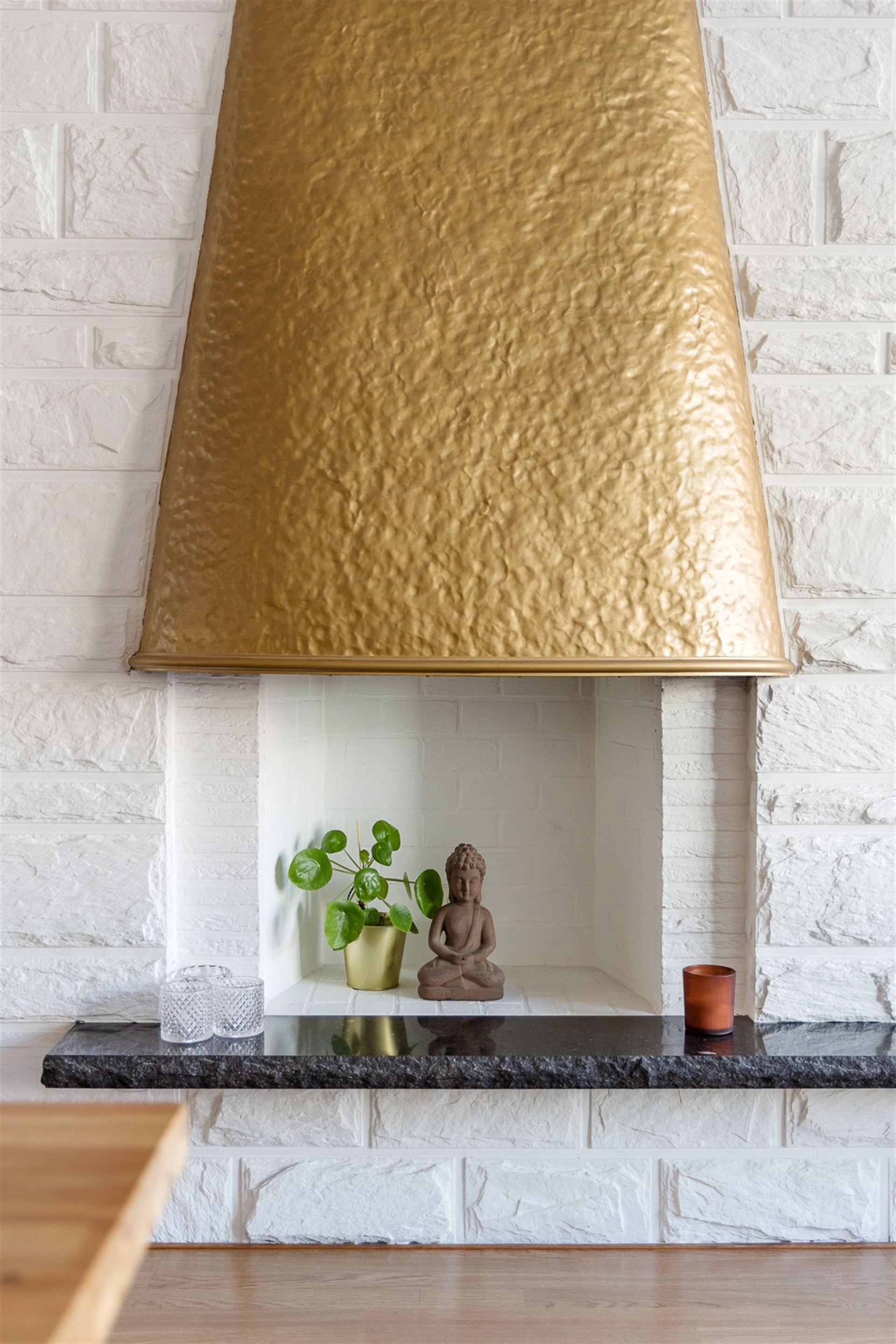 Instapklaar Appartement met Terras en Garage foto 4